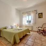 Gio - Plusholidays Vila Calpe